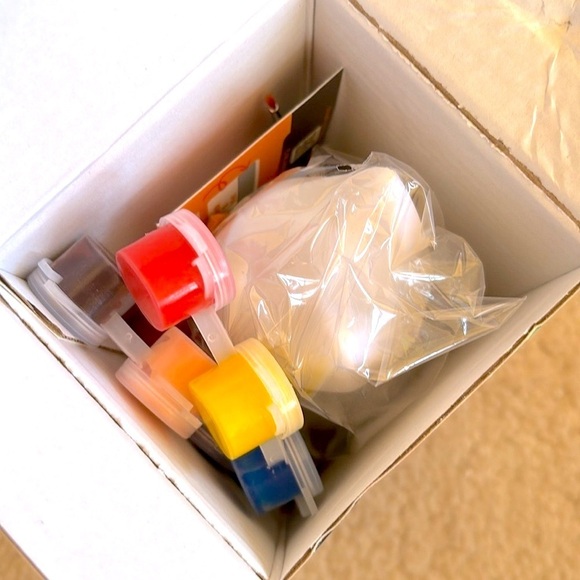 Brand New Easter Basket Friendship Bracelet Kit Cat Lamp Garden Kit Eggs Grass - Picture 9 of 15